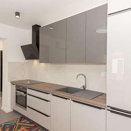 Apartment Beautiful In Brodarica With Kitchen Brodarica (Sibenik-Knin)