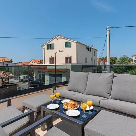 Beautiful In Brodarica With Kitchen Brodarica (Sibenik-Knin)