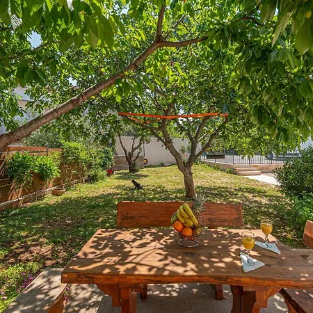 Beautiful In Brodarica With Kitchen Apartment Brodarica (Sibenik-Knin)